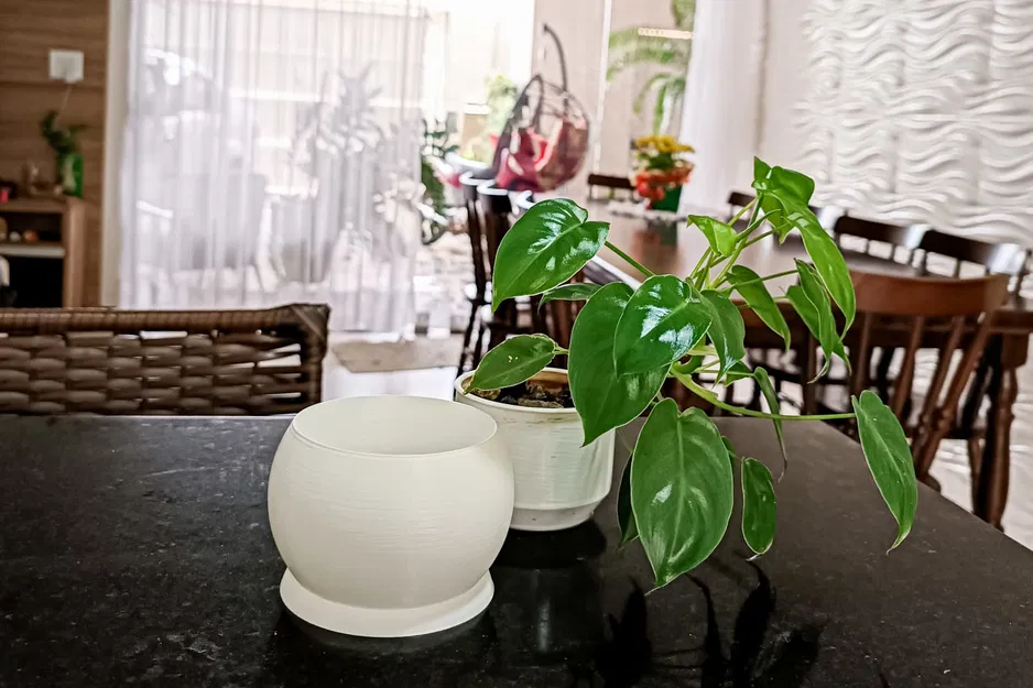 Chân đế tròn cổ điển cho chậu cây của Dulf - Image 1