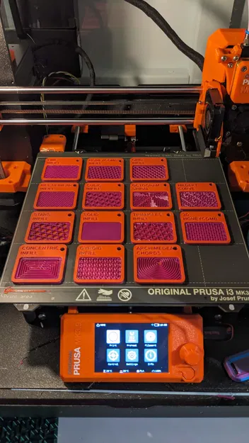 Móc khóa Mẫu Infill - Image 1