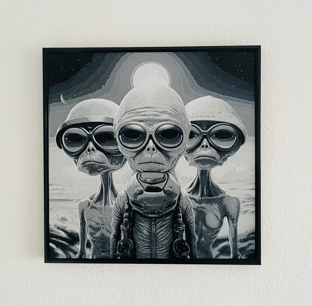 Mô hình Cartoon Aliens 5 màu (Hueforge) - Image 1