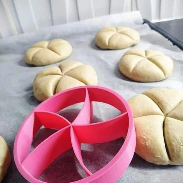 Dụng Cụ Tạo Hình Bánh Mì - Image 1