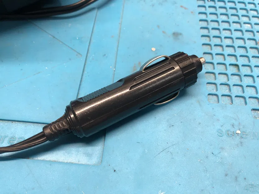 Sửa chân cắm mồi thuốc xe hơi - Image 6