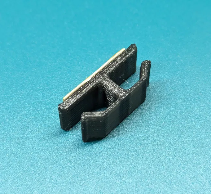 Kẹp giữ dây cáp đơn giản - Image 2