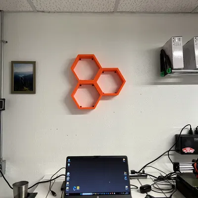 Trang Trí Hình Lục Giác Lớn