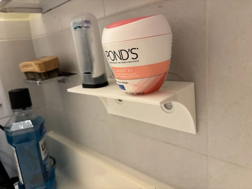 Kệ Nổi Gắn Cốc Hút - Image 1