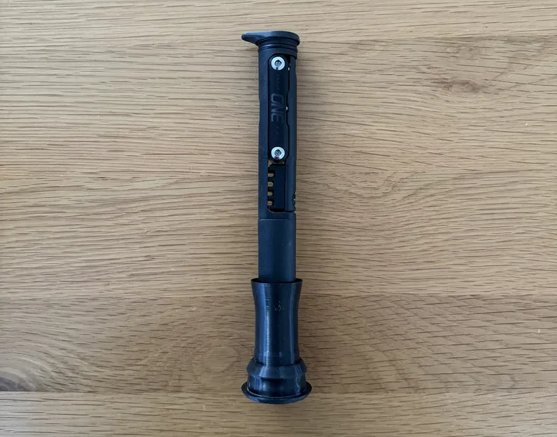 Xe đạp - Adapter Nút Chặn Cổ Phốt OneUp Components EDC Giữ Airtag (TPU) - Image 1