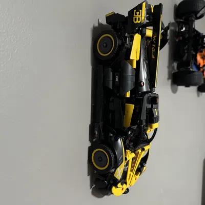Giá Treo Tường LEGO Bugatti Bolide (42151 / 42162)