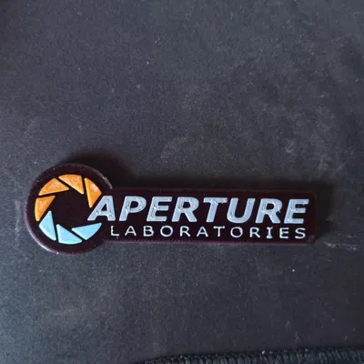 Móc Khóa Aperture Laboratories - 4 Màu