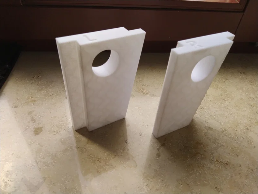 Chặn cửa sổ nghiêng chống mèo kẹt - Image 1