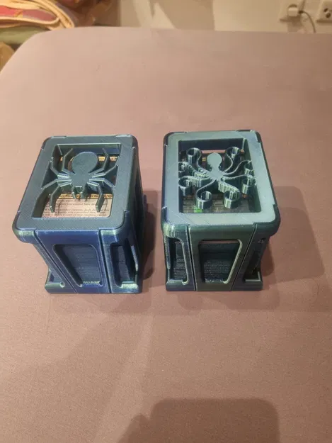 Hộp đựng bài MTG Commander - 4 phiên bản - Image 1