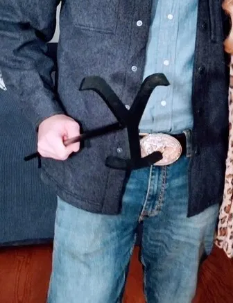 Mô hình "Yellowstone Brand" của Rip Wheeler - Image 1