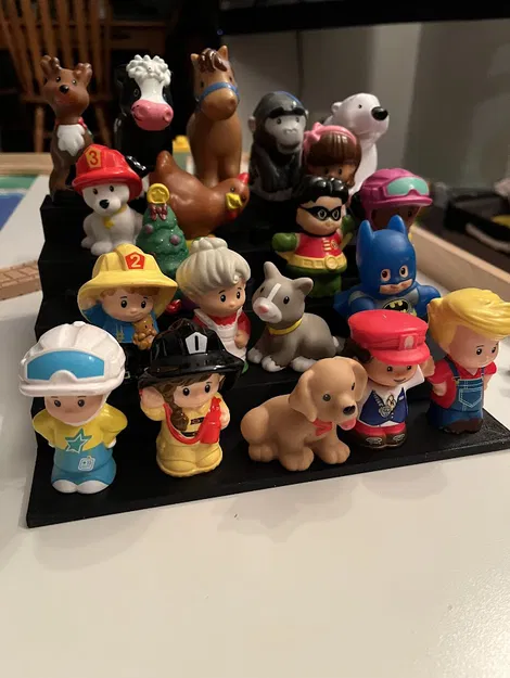 Giá Đỡ Trưng Bày Khán Đài Little People - Image 1