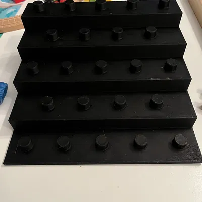 Giá Đỡ Trưng Bày Khán Đài Little People