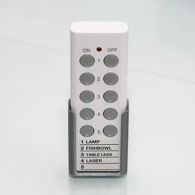 Đế gắn công tắc điều khiển từ xa không dây