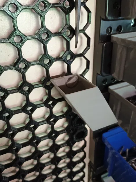 Hộp Đựng Dao Rọc Giấy Nghiêng Cho Multiboard - Image 2