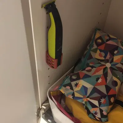 Giá đỡ Philips OneBlade gắn tủ