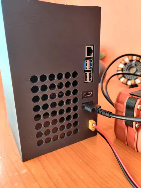 Vỏ máy Raspberry Pi 5 lấy cảm hứng từ Xbox - Image 3