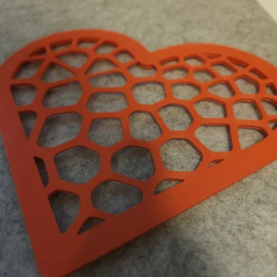 Lót ly hình tim Voronoi