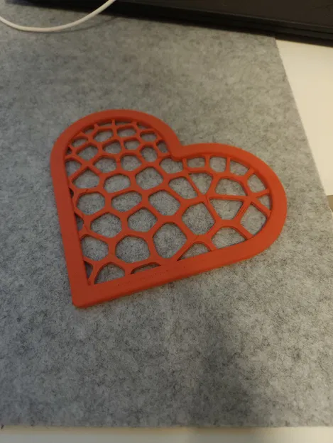 Lót ly hình tim Voronoi - Image 4