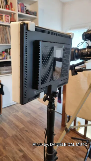 Tản Sáng Lưới Tổ Ong + Rãnh Cho Lọc Màu/Softbox Đèn Video - Image 10