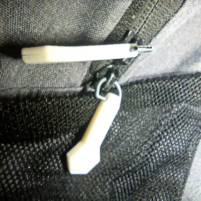 Nút Chặn Dây Kéo Zip Toggle