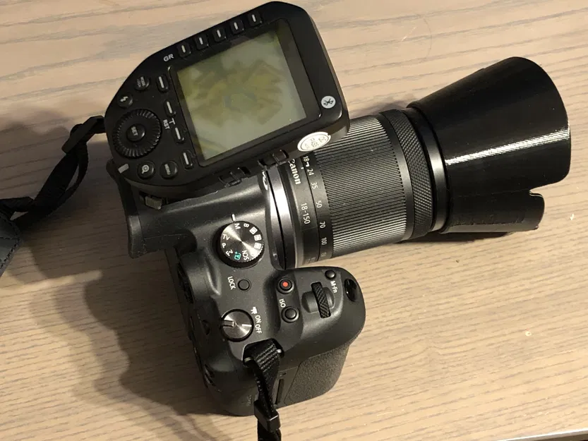 Hood Chống Nắng Cho Ống Kính Canon RF-S 18-150 F3.5-6.3 IS STM - Image 5