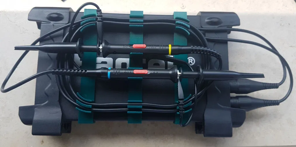 Giá Đỡ Đầu Đo Máy Dao Động Ký Hantek - Image 1