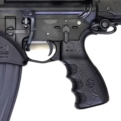 Tay Nắm Súng Lục Bắn Tỉa AR