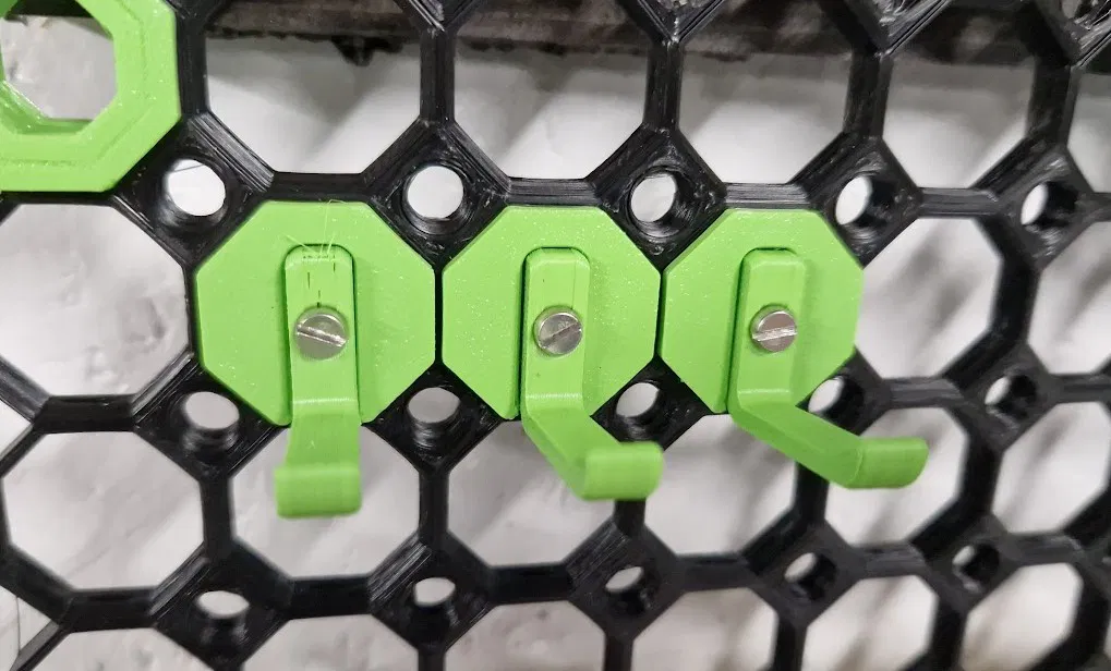 Phần Insert Lỗ Móc Treo Cho Multiboard - Image 1