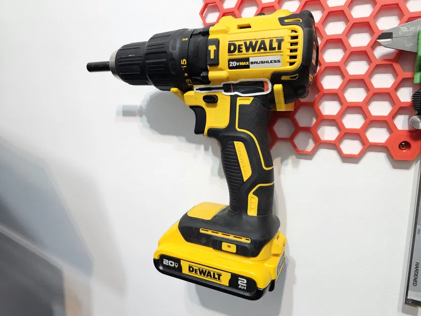 Kệ Treo Công Cụ DeWalt DCD7781 Theo Thông Số HSW - Image 1