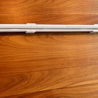 Thanh Giữ Chai Tủ Lạnh Electrolux