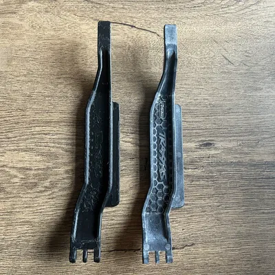 Đế Giữ Pin Traxxas / Kẹp Pin 26mm