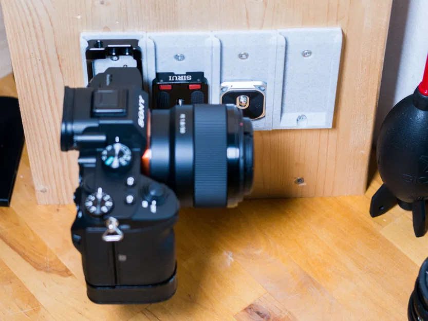 Giá đỡ Arca-Swiss gắn tường cho 4 máy ảnh, plate hoặc phụ kiện - Image 6