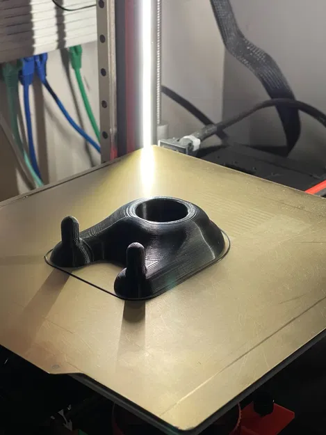 Đế Ống Đựng Bàn Chải Oral B IO và Đầu Bàn Chải - Image 1