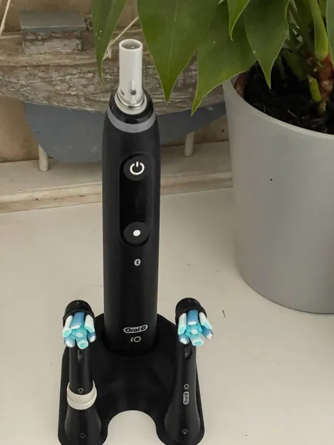 Đế Ống Đựng Bàn Chải Oral B IO và Đầu Bàn Chải - Image 2