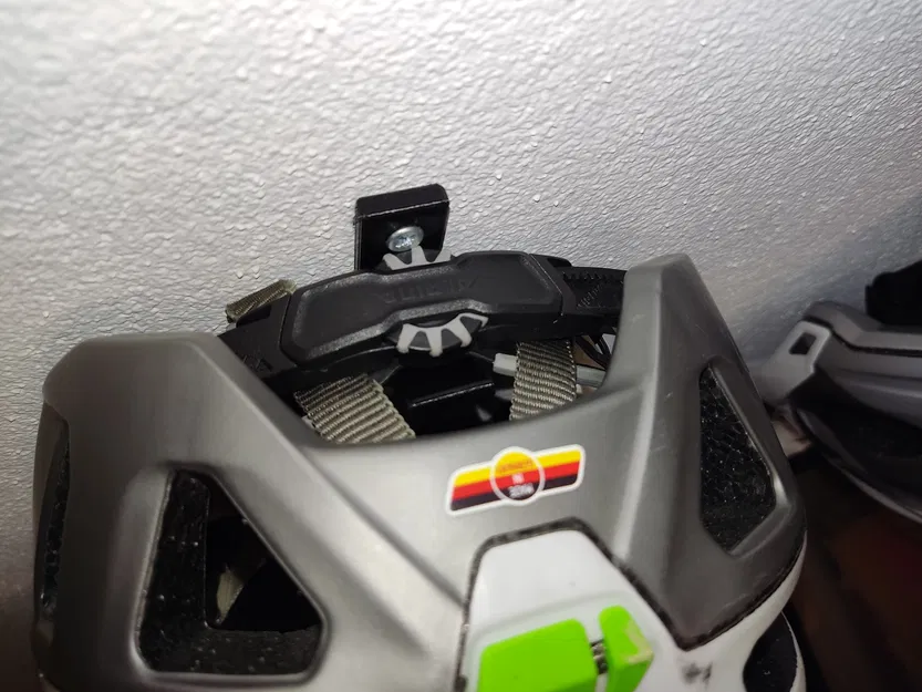 Móc Treo Nón Bảo Hiểm Xe Máy - Móc Treo Tường Đơn Giản, Chắc Chắn - Image 3