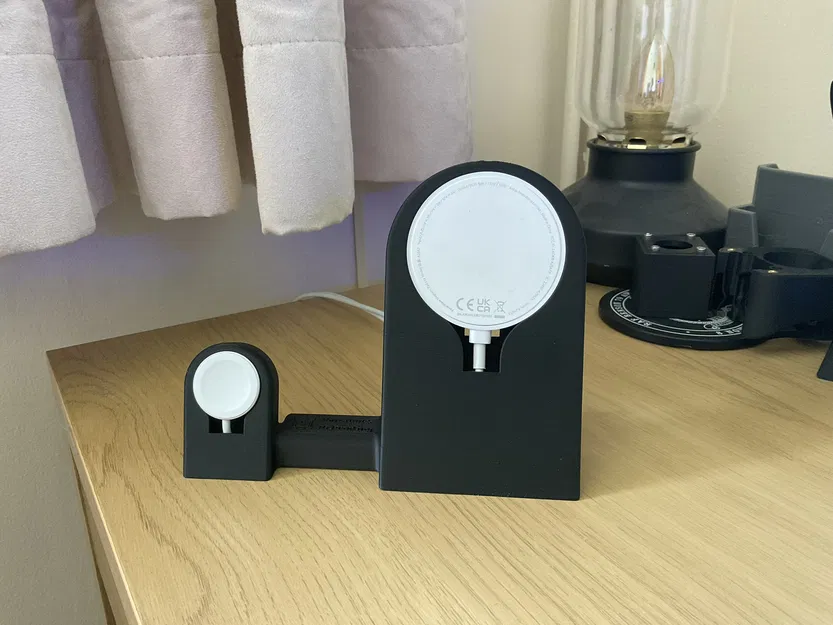 Chân Đế Apple Watch và Sạc Magsafe Aukey - Image 2