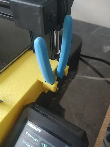 Khuôn giữ kềm cắt - Image 1