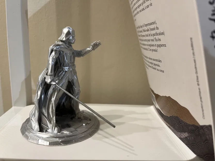 Giá đỡ sách Darth Vader Low-Poly - Image 2