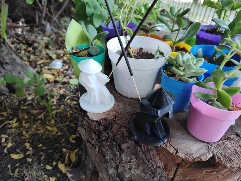 Đế Cắm Nhang Samurai / incense Samurai Holder - Image 1