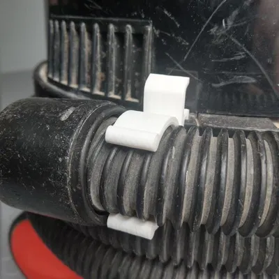 Kẹp giữ ống hút máy hút bụi Numatic Henry