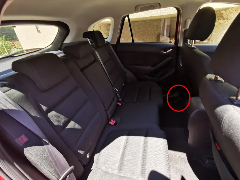 Bao ốp dây an toàn cho xe Mazda CX 5 - Image 1