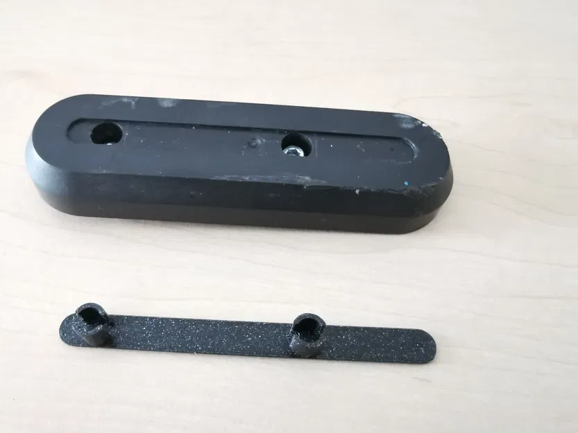 Nắp Che Ốc Vít Bánh Sau Xe M365 - Image 1