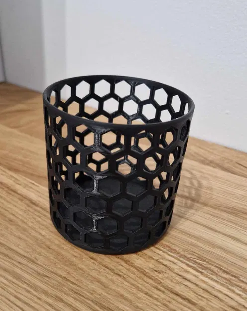 Hộp Cắm Bút Hình Lục Giác - Image 1