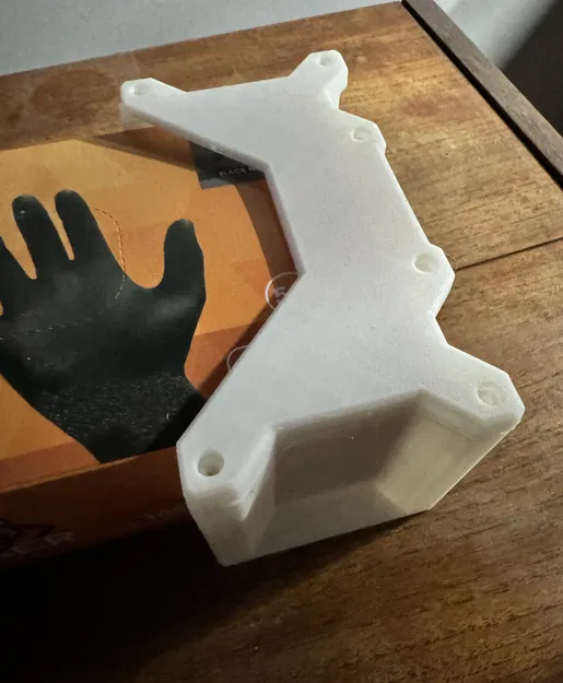 Giá Đỡ Găng Tay SKADIS Cho Hộp Đựng Rộng Hơn - Image 1