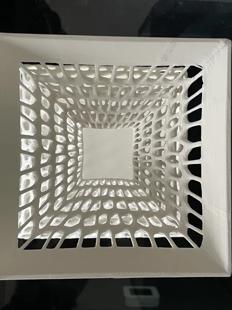 Chậu Hoa Voronoi - Image 3