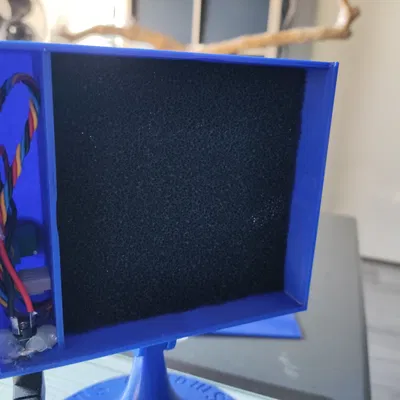 Máy hút khói "The Smokey Sucker"