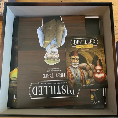 Hộp Đựng Bài "Distilled Organizer"