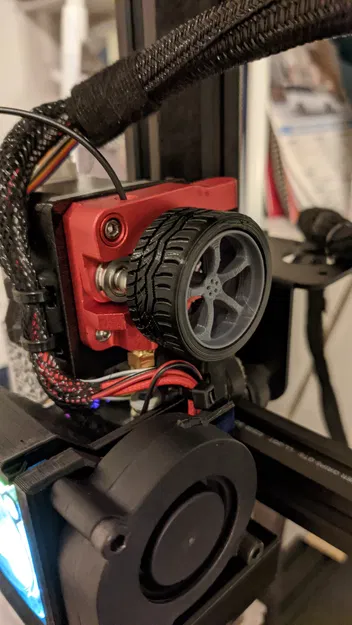 Núm Xoay Bánh Xe Có Lốp Kiểu Mâm Lốp - Image 1