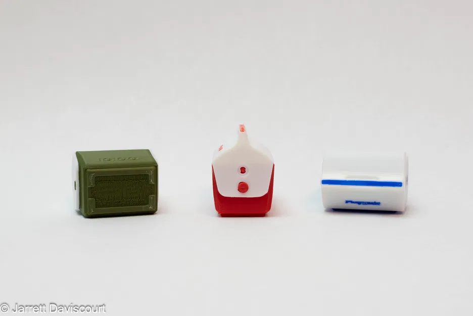 Mô hình Cooler Igloo Little Playmate Tỷ lệ 1/10 - Nhiều màu - Lắp ghép - Dễ tháo gá đỡ - Image 2