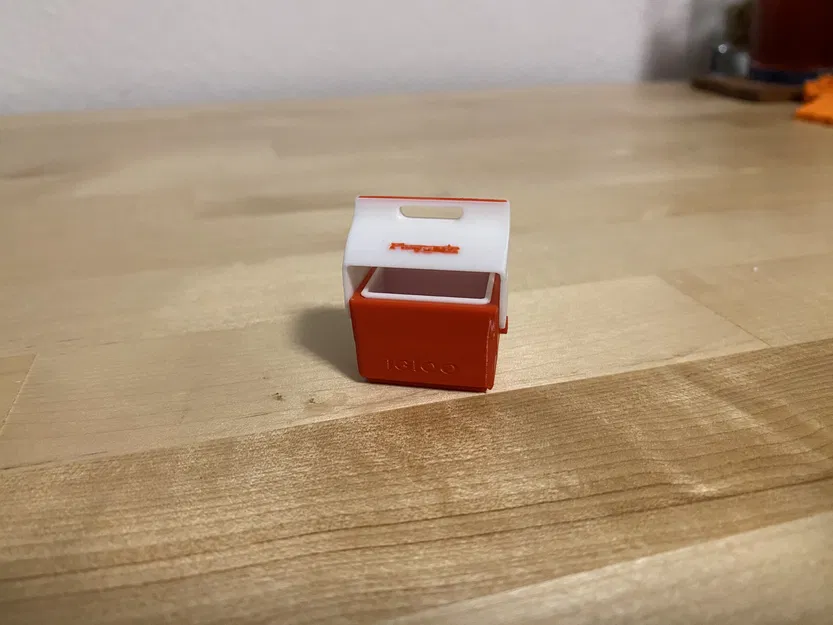 Mô hình Cooler Igloo Little Playmate Tỷ lệ 1/10 - Nhiều màu - Lắp ghép - Dễ tháo gá đỡ - Image 13